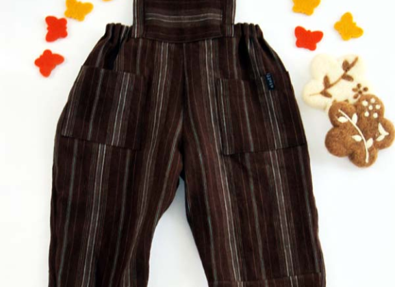 Braune Leinen – Latzhose Braune Leinen – Latzhose